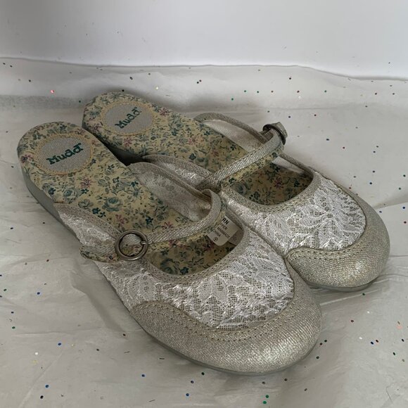 Mudd Vintage Y2K Mary Jane Ballet Flat Mules Silver White Lace Floral - Sz 7.5 - Picture 3 of 13